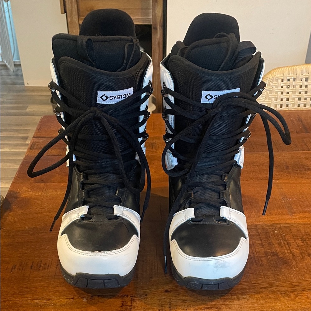 System Black and White Snowboard Boots